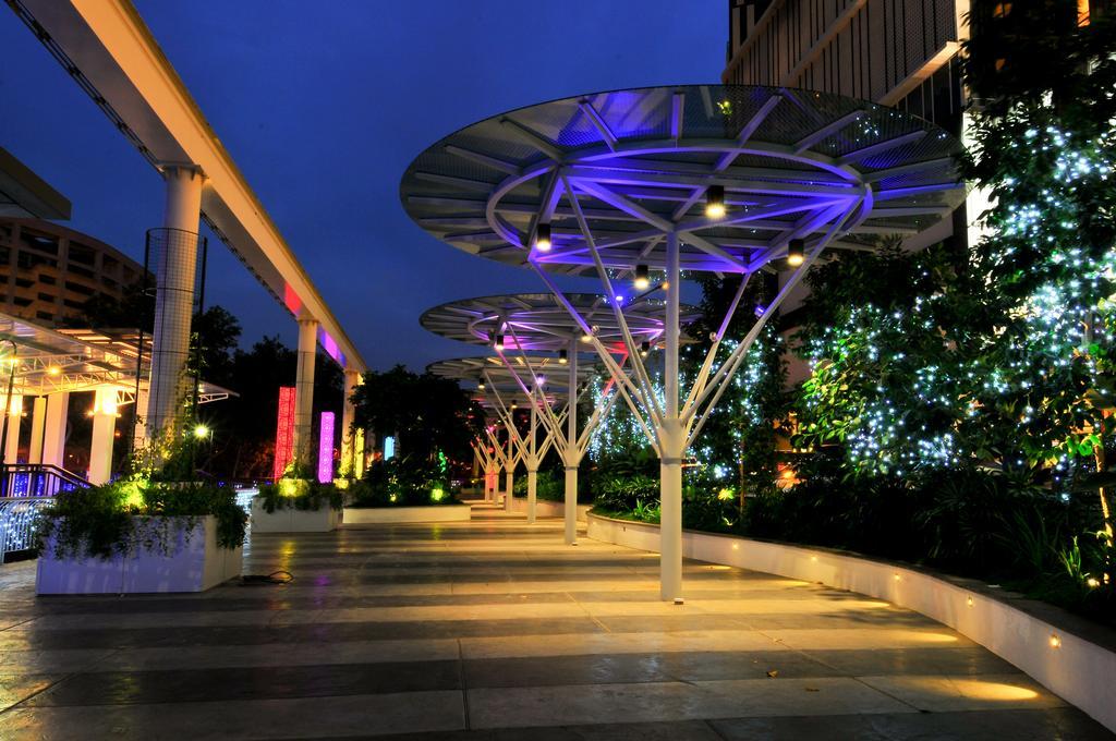 Hotel The Shore & Residences 4*